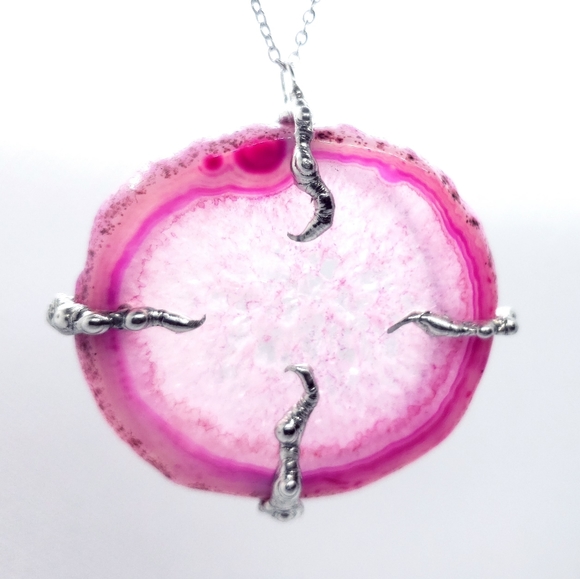 Pink tentacle agate crystal necklace handmade - Picture 15 of 16